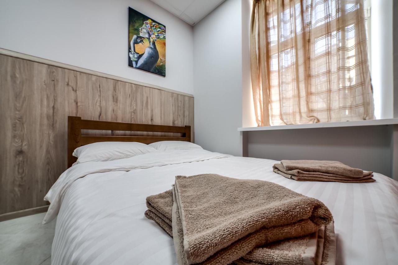Ostriv Hostel Lviv Bagian luar foto