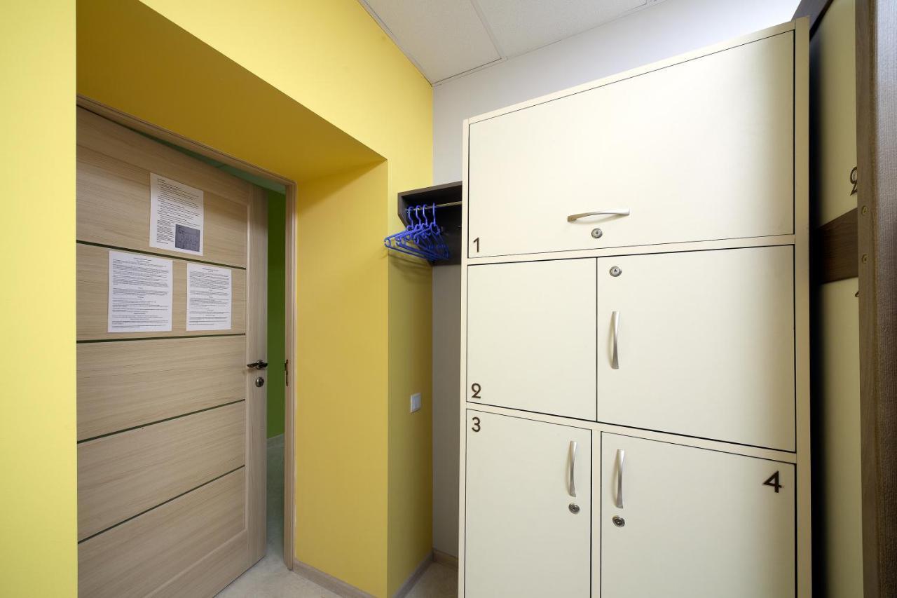 Ostriv Hostel Lviv Bagian luar foto