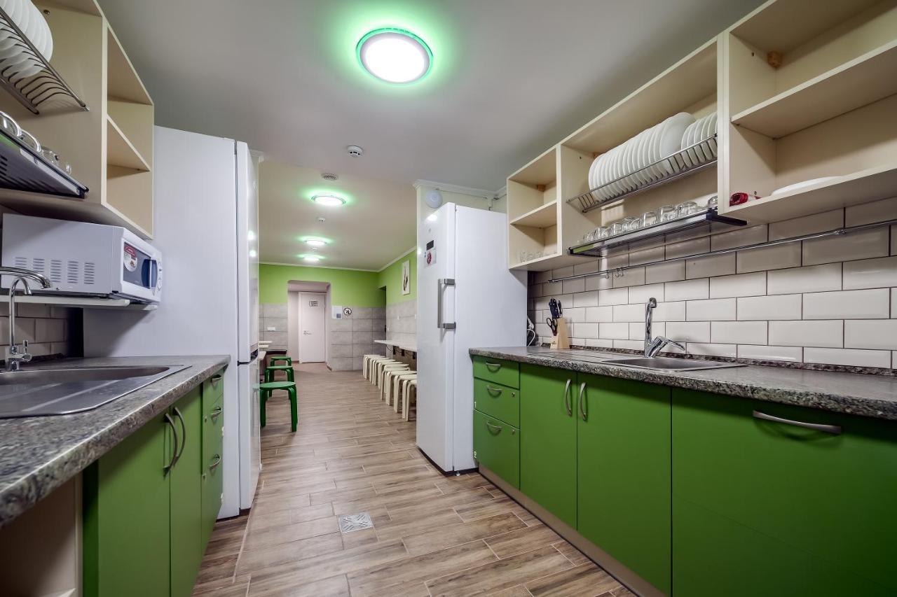 Ostriv Hostel Lviv Bagian luar foto