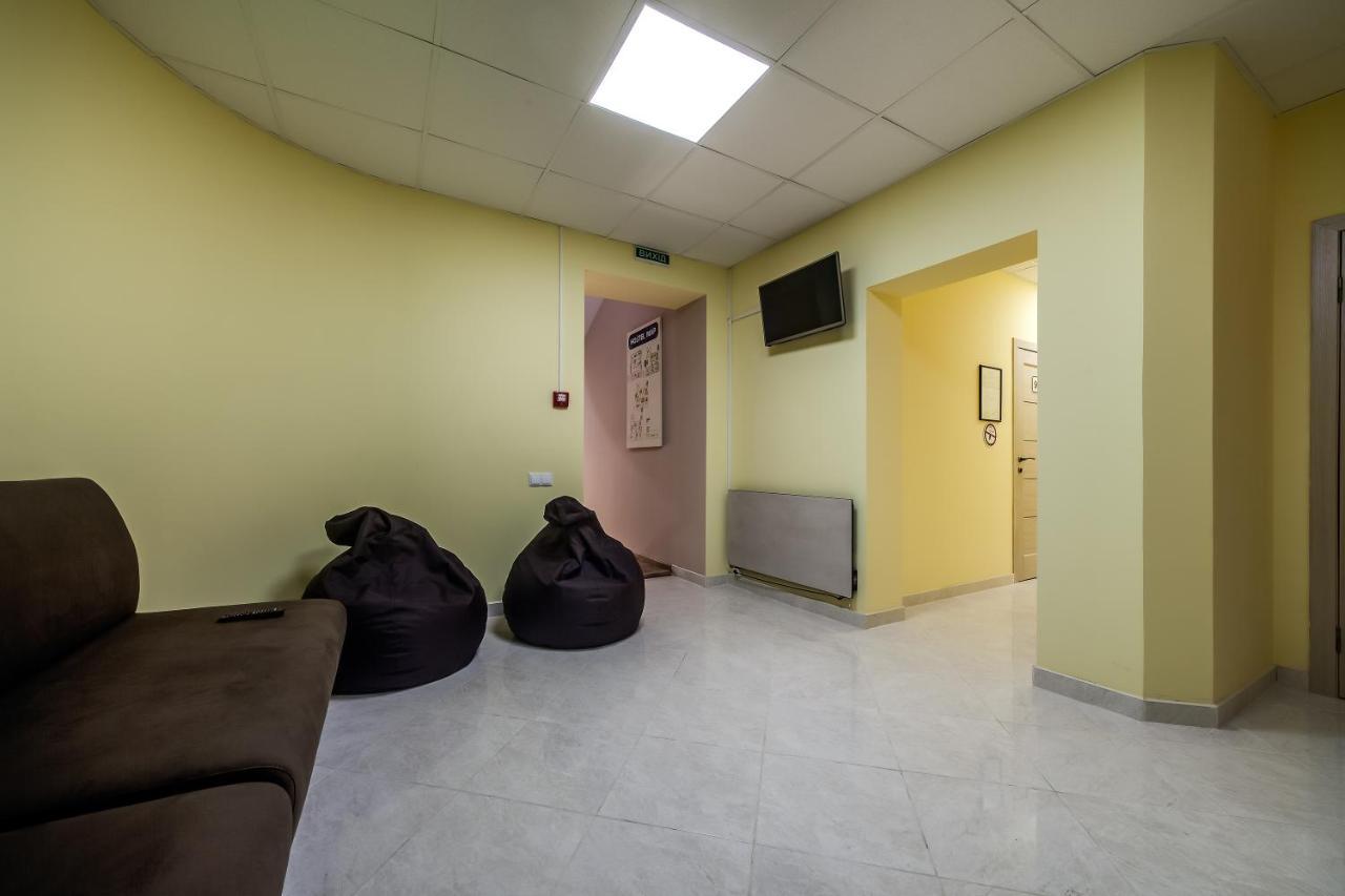 Ostriv Hostel Lviv Bagian luar foto