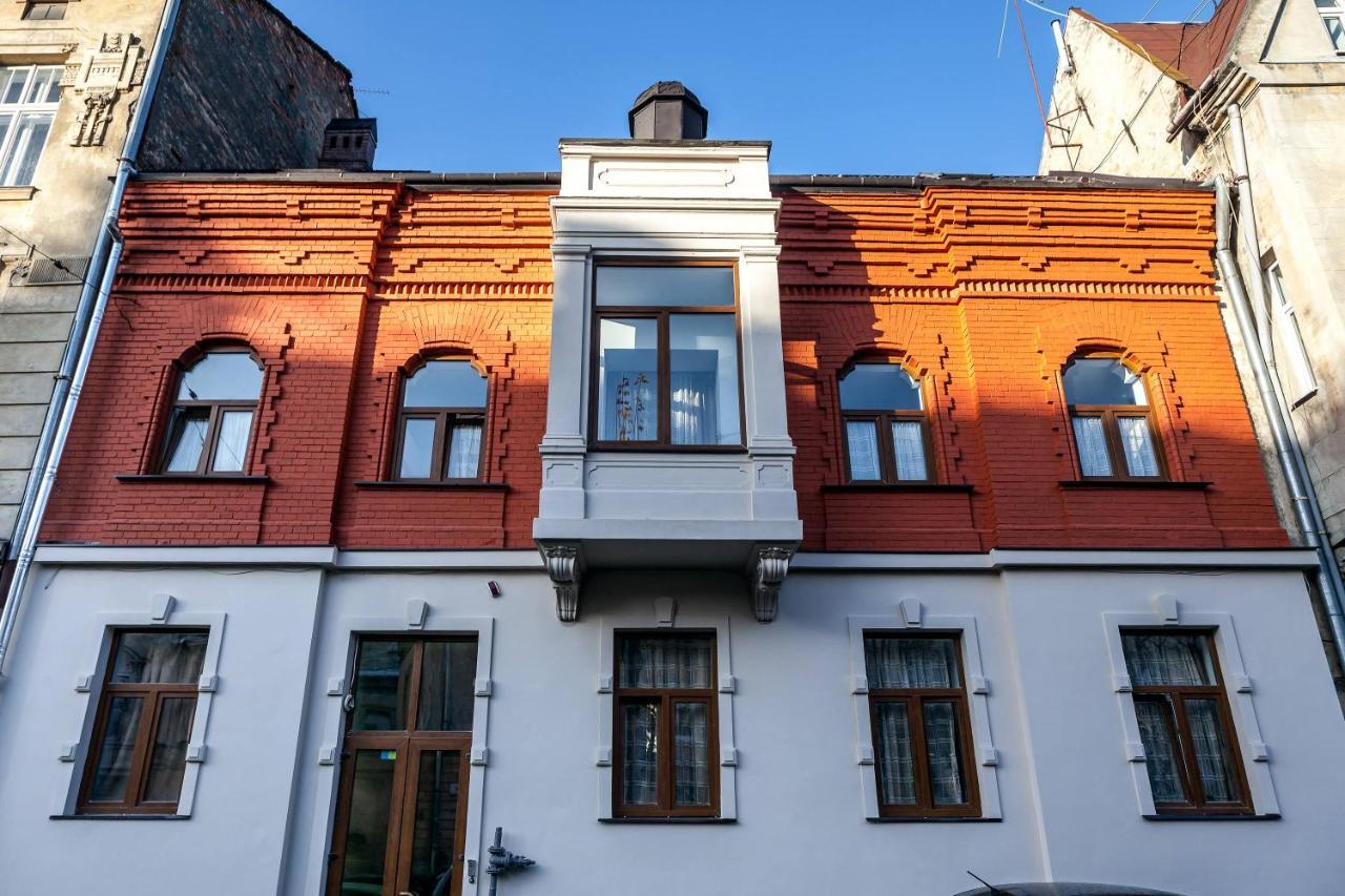 Ostriv Hostel Lviv Bagian luar foto